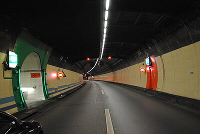 Amberg Engineering - Untertagbau - Spezialtiefbau - Tunnelbau - Ingenieurbau - Metro - Bahn - Strasse - Versorgungstunnel - Unterirdische Räume - Bauwerkserhaltung - Planung - Design - Statik - Projektmanagement - Geotechnik - BIM - Aerodynamik - Lüftung - Risiko Sicherheitsmanagement - Referenzen - Projekte - Gotthard Basistunnel - Brenner Basistunnel - Albula Tunnel - Metro Bukarest - Flughafen Montreal - Chip Fabrik - Versuchsstollen - Hochgeschwindigkeitszug - Versorgungseinrichtungen - Nuklearer Abfall - Amberg Engineering - Schweiz - Management Team - Marktverantwortliche - Nachhaltigkeit - Fachverbände - Karriere - Jobs - News - Events - Company Engineering - Underground construction - Specialist deep construction - Tunneling - Civil engineering - Metro - Railway - Road - Utility tunnel - Subterranean spaces - Structural maintenance - Planning - Design - Statics - Project management - Geotechnics - BIM - Aerodynamics - Ventilation - Risk & Safety Management - References - Projects - Gotthard Base Tunnel - Brenner Base Tunnel - Albula Tunnel - Bucharest Metro - Montreal Airport - Underground chip factory - Test gallery - High-speed train - Utility facilities - Nuclear waste - Amberg Engineering - Switzerland - Management Team - Market Managers - Sustainability - Associations - Careers - Jobs - News - Events